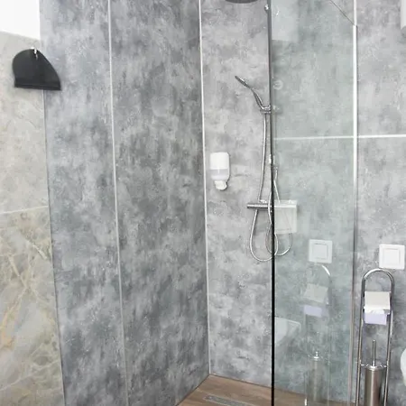 Apartament Helis Gaestezimmer *
