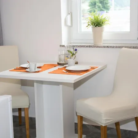 Apartamento Helis Gaestezimmer *