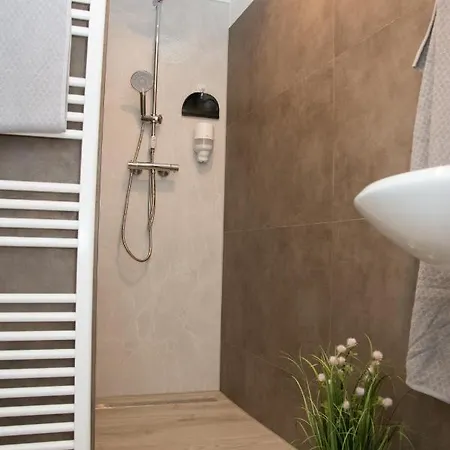 Helis Gaestezimmer Apartamento Kirchbach in Steiermark