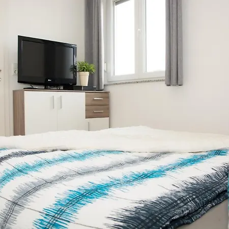 Apartamento Helis Gaestezimmer Kirchbach in Steiermark