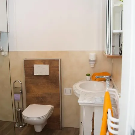 Helis Gaestezimmer Lägenhet