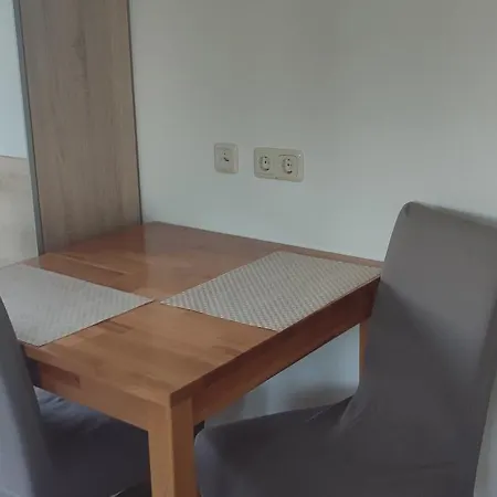 Lägenhet Helis Gaestezimmer