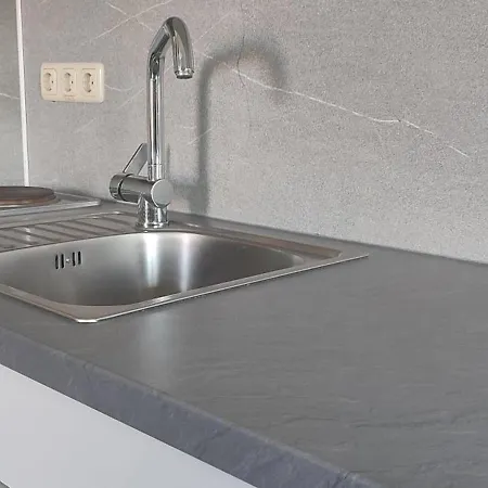 Helis Gaestezimmer Apartamento *